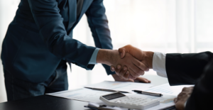 Leia mais sobre o artigo Empresas: fusões podem fortalecer marcas no mercado