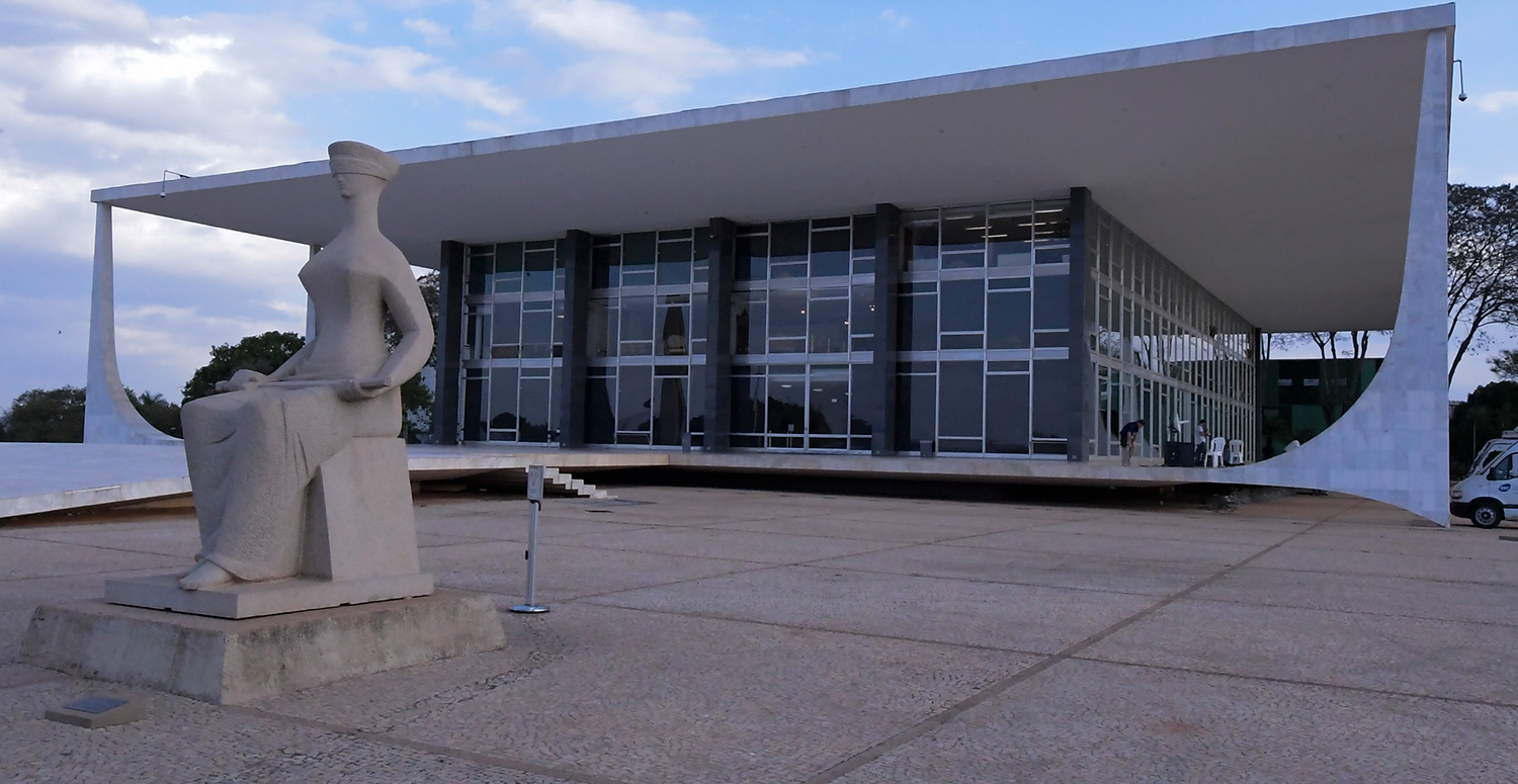 Leia mais sobre o artigo STF mantém entendimento sobre fim de eficácia de decisões definitivas