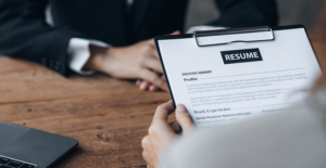 Leia mais sobre o artigo Recrutadores do Google oferecem dicas para montar seu currículo
