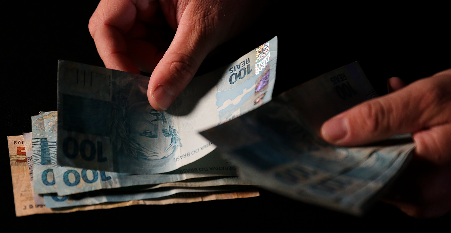 No momento, você está visualizando Turmas do TST aprovam salário integral em cobertura de férias