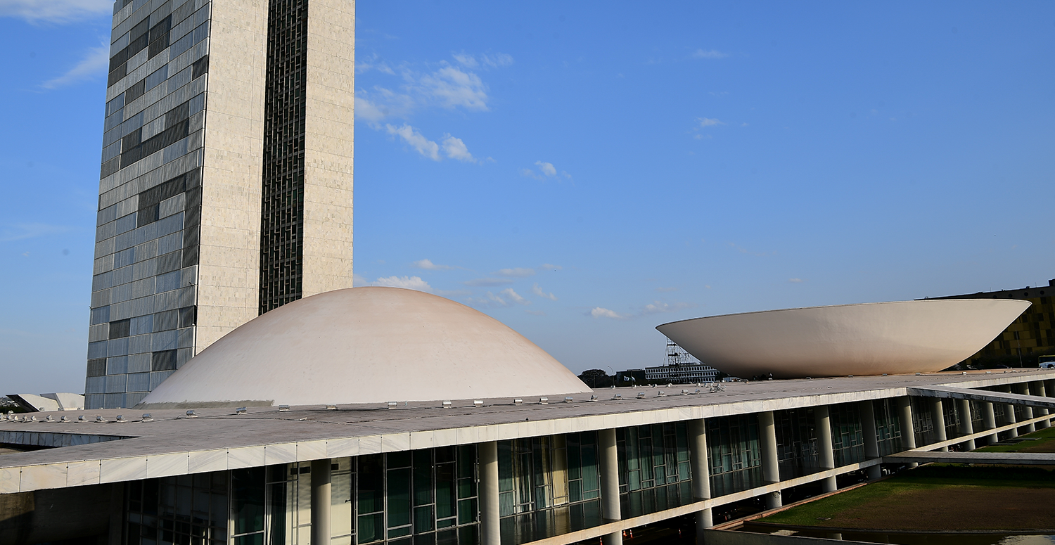No momento, você está visualizando Governo mandará reforma do IR ao Congresso em 60 dias