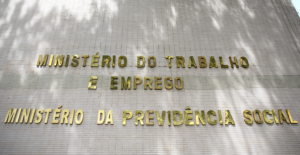 Leia mais sobre o artigo INSS desmente corte de 800 mil benefícios