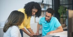 Leia mais sobre o artigo Novas tecnologias reafirmam a importância da interação humana; 77% discordam que cargos estão ameaçados
