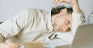 Leia mais sobre o artigo Síndrome de Boreout: saiba o que é e como evitar