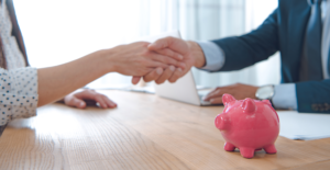 Leia mais sobre o artigo Bancos podem liberar crédito consignado CLT para trabalhadores com nome sujo; entenda