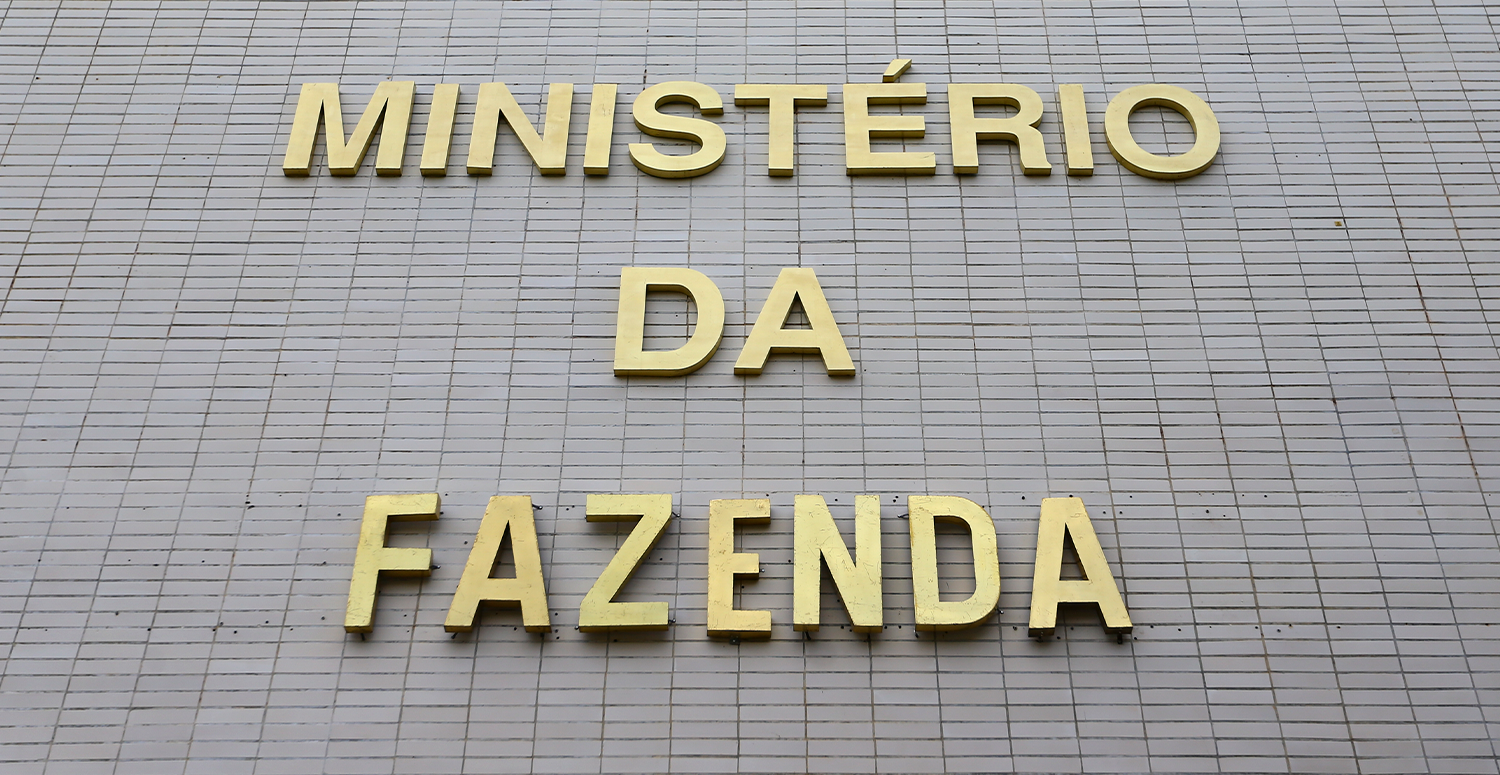 No momento, você está visualizando Governo libera plataforma para saque do Fundo PIS/Pasep