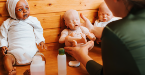 Leia mais sobre o artigo Como os bebês reborn devem impactar o direito trabalhista?