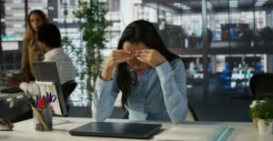 Leia mais sobre o artigo Burnout no trabalho: estratégias para empresas reduzirem o problema