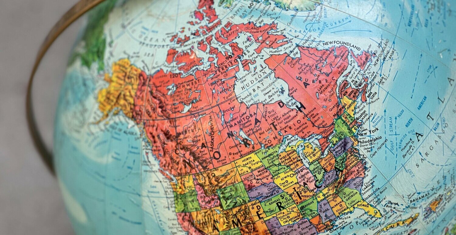 Leia mais sobre o artigo Decreto 12.551/2025 regulamenta retaliação econômica a tarifas internacionais