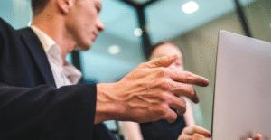 Leia mais sobre o artigo MEI: como emitir nota fiscal e evitar erros