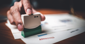 Leia mais sobre o artigo Congresso aprova projeto que torna permanentes mudanças no IR