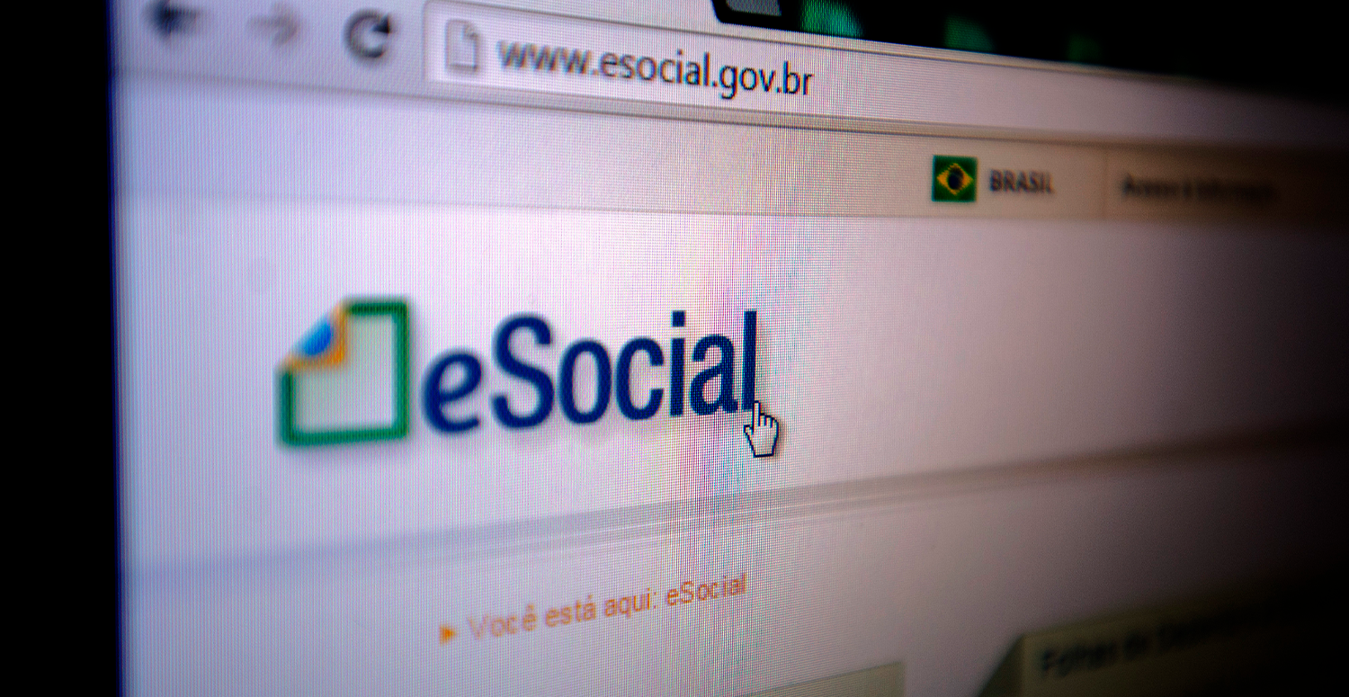 No momento, você está visualizando Receita lança autorregularização do eSocial para órgãos públicos