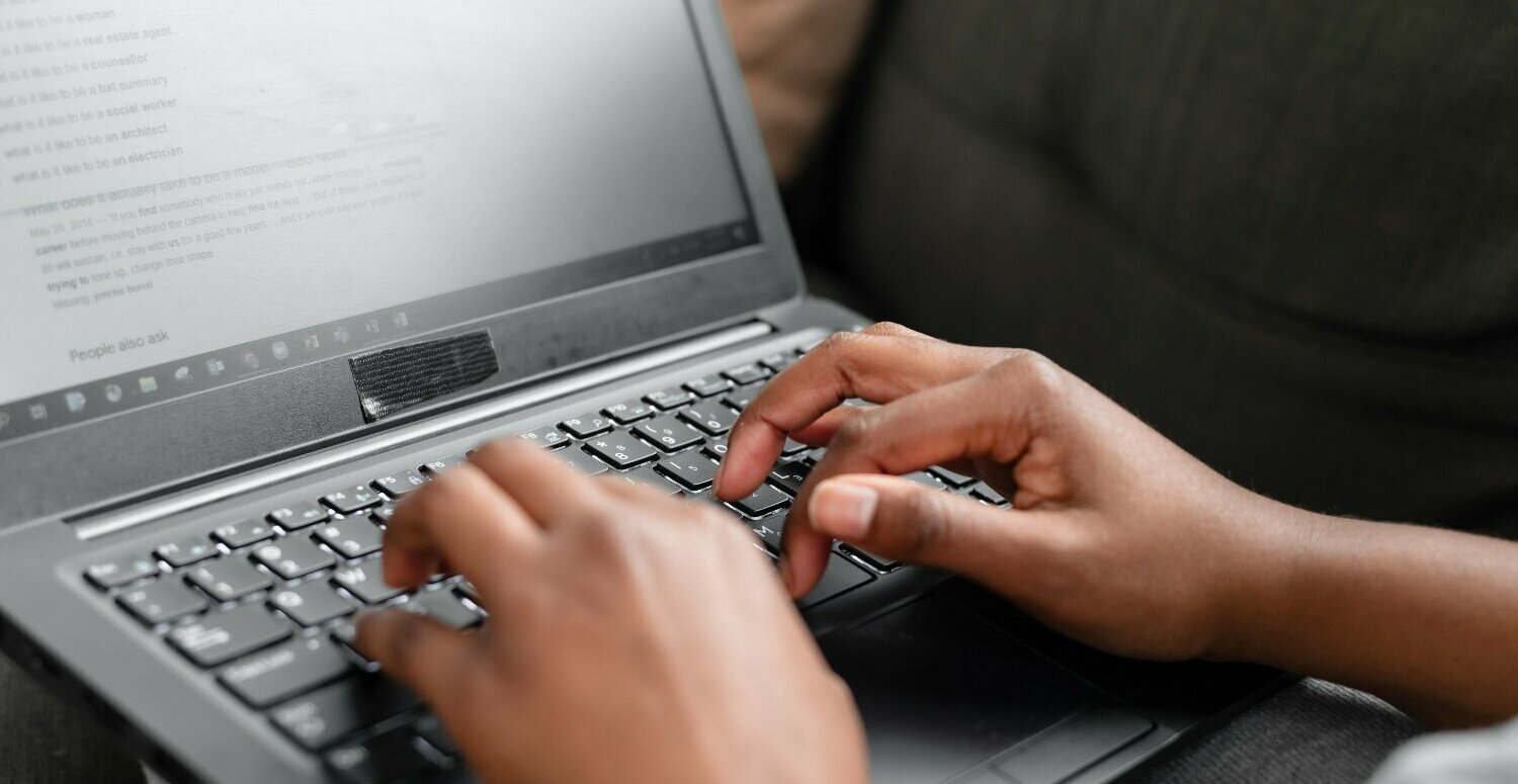 No momento, você está visualizando Desconto indevido no INSS: como cancelar?