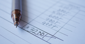 Leia mais sobre o artigo Trabalhadores recebem aviso oficial para verificar desconto no contracheque