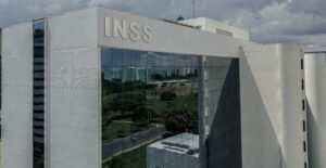 Leia mais sobre o artigo INSS bloqueia R$ 118 mi de programa após suspeita de cobranças irregulares