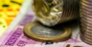 Leia mais sobre o artigo Economia 2026: consumo cresce, mas crédito e cenário externo preocupam