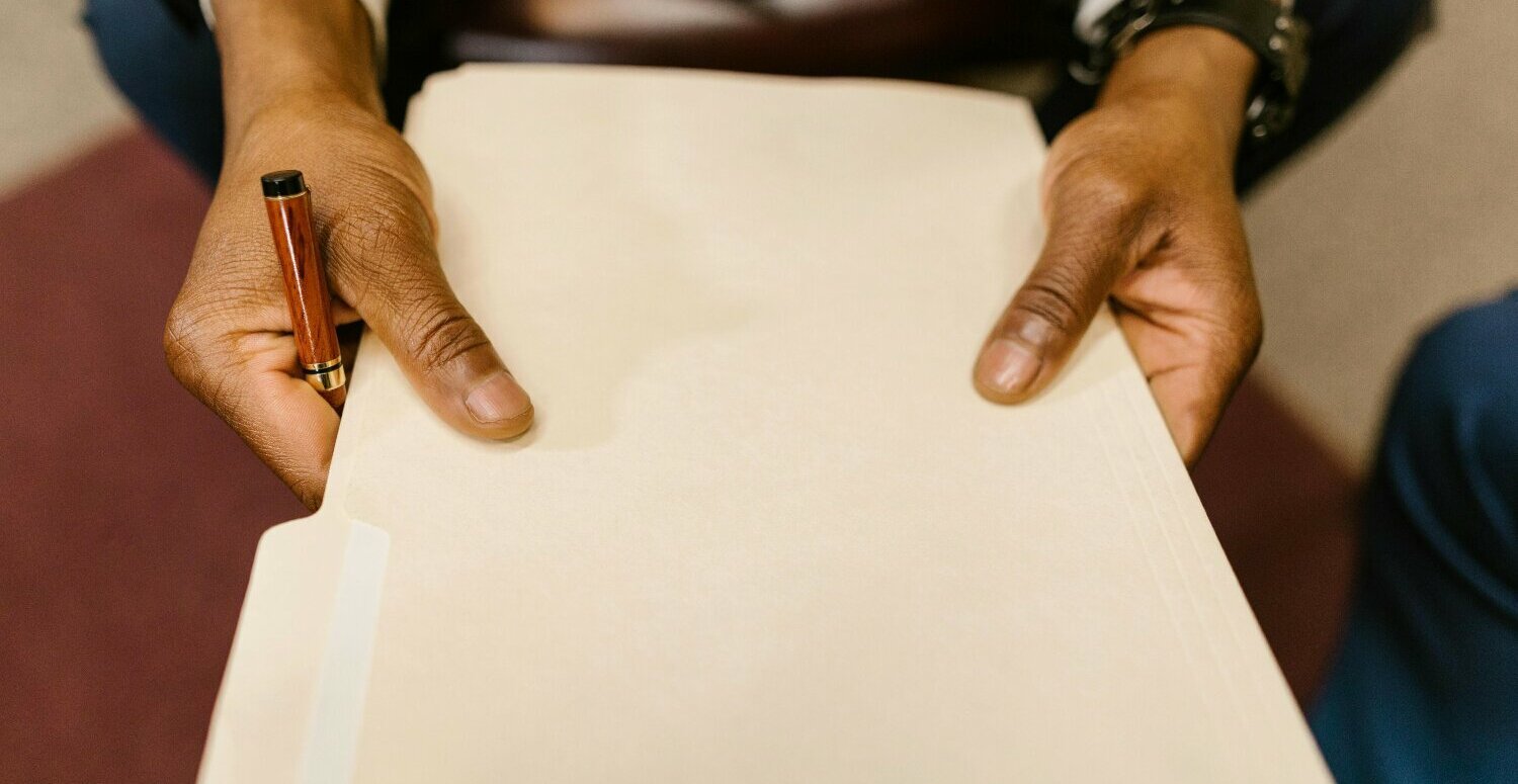 Leia mais sobre o artigo IA Explicável: PL avança no Brasil e traz transparência