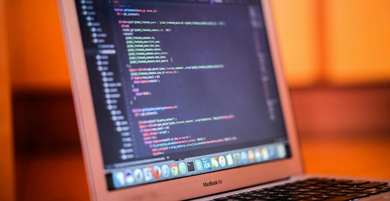 No momento, você está visualizando IA reduz tráfego e receita de publishers, aponta relatório