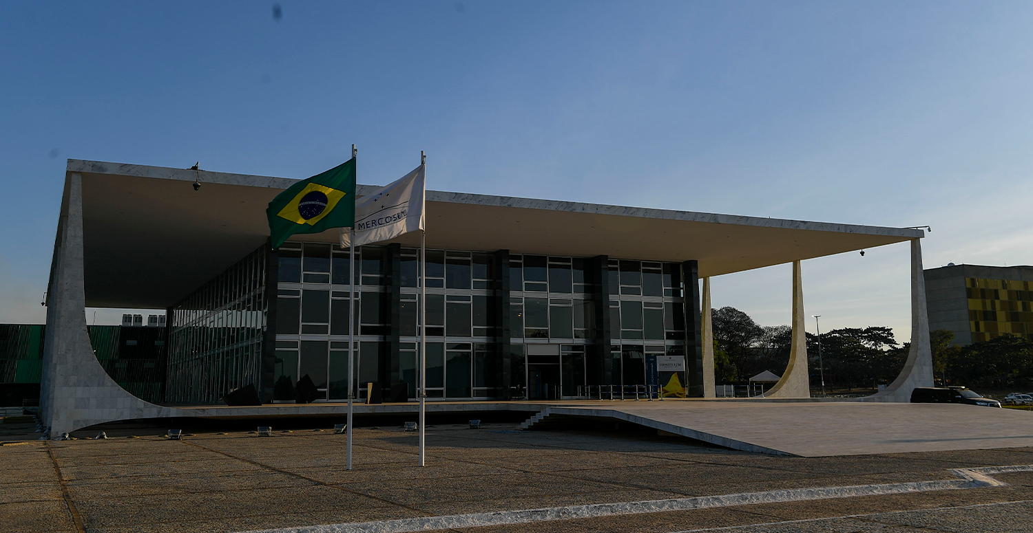 No momento, você está visualizando STF retoma julgamento sobre gratuidade na Justiça do Trabalho